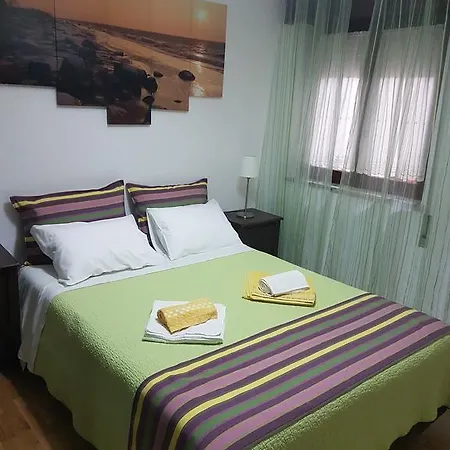 Apartment Oliveira *